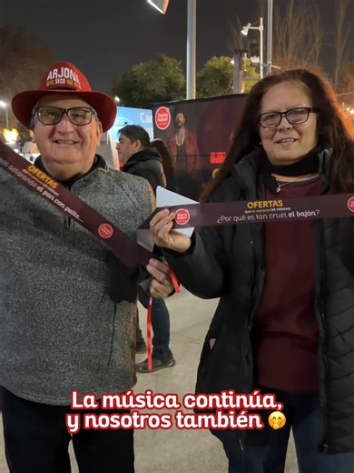 ¡Cuando la música y Santa Isabel se unen, pasan cosas increíbles! ❤️🎶 Estuvimos en el concierto de Ricardo Arjona junto a muchos ganadores de las Ofertas que te conocen de verdad y lo dimos todo para seguir regalando sorpresas 🎤 Muy pronto se vienen más cositas, así que ojo porque Santa Isabel te acerca a tus artistas favoritos ⭐️