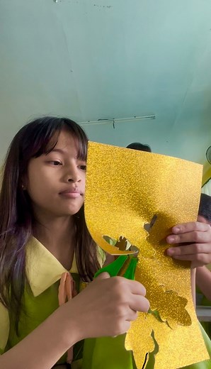 7K views · 282 reactions | Vlog #7 Gumawa kami ng Christmas Decor sa aming room #students #fbreelsfypシ゚ #christmasdecorations #dailyvlog #gihidlaw | Gihidlaw | Facebook