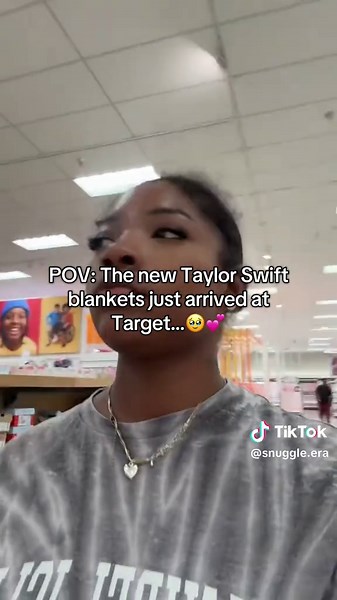 Taylor Swift Blankets: A Must-Have for Swifties!