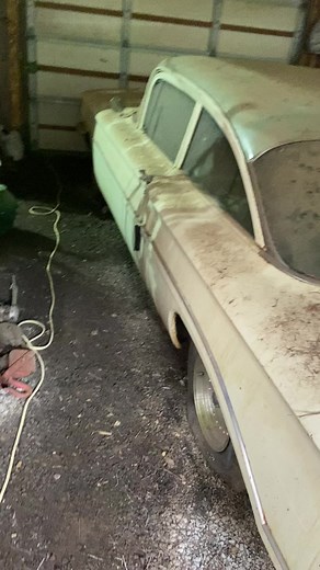 found a true barnfind, guy wont sell it, gonna fix it up one day.