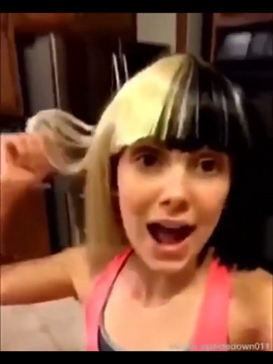 Millie Bobby Brown e Sia: Momentos Incríveis