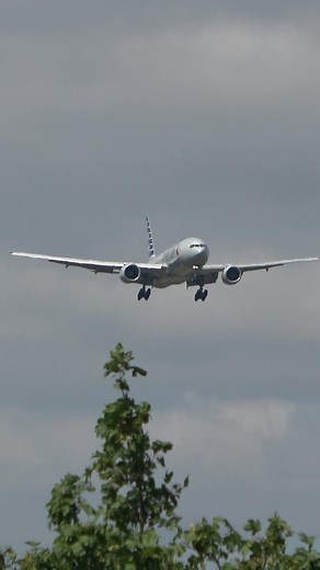 American Airlines #boeing777 - 223 (ER) Reg: N767AJ flight AA194 from #phoenix (PHX) arriving at London Heathrow Airport (LHR). #aviation #cabincrew #planespotting | RVA Aviation