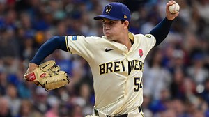 Brewers starter Robert Gasser dealing with elbow soreness, seeking second opinion (plus other injury updates)
