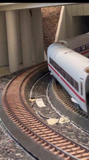 Roco ICE3 Velaro Model Train Collection