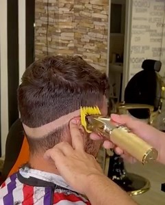 19K views · 182 reactions | Skin Fade Tutorial | Barber-Man | Facebook