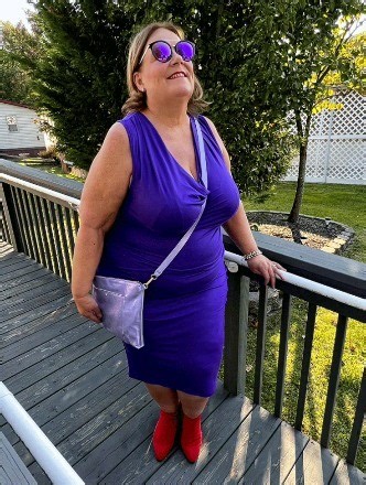 Shake Your Groove Thing 🎶 🎵 Modeling: @livdapparel Head On Over To The Link In My Bio!!! Use Discount Code "MICHELECAPRIO" For 20% OFF!!! Www.livdapparel.com Happy Shopping 🛍 #livdlover #livdapparel #babyboomerwomen #ilove💜 #60andfabulous😘 #60isthenew40❤️ #over60plusmodel #over60fashionista #michelekay54 #silverfoxbabe #sixtyplus #oversixtymodel #modelsover60rock #modelsoversixty #ig50community #celebratemysize #pmmlovemybody #plusmodelmag #curvicality Photo; @studiobumble | Michelekay54
