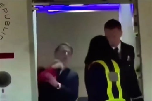 El video del cachetazo de Brigitte al presidente Emmanuel Macron