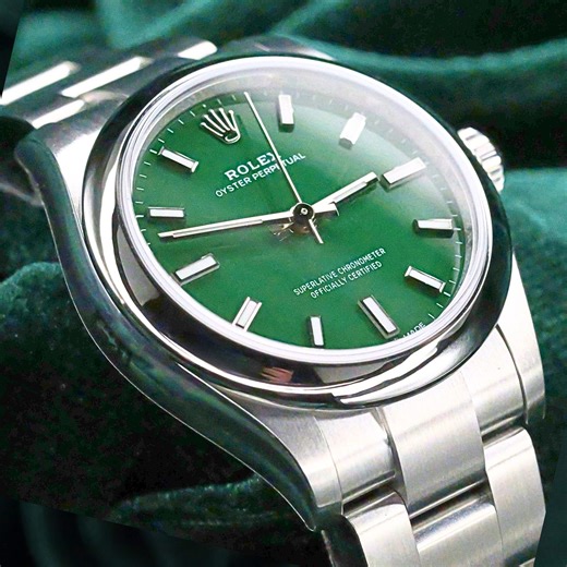 FSOT: 2025 NEW UNWORN Rolex Oyster Perpetual 31 Green...