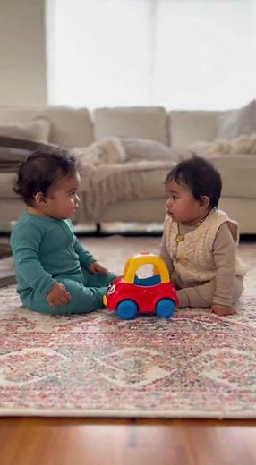“Two Babies Arguing Like Adults… Over a Toy! 😂👶🔥” #babies #funnybabies #babyargument #cutebabies #viralreels #reelsfunny #babyshorts #cutekids #familymoments #babylove #fyp #trendingreels #funnyshorts #lol | Baby Fun World