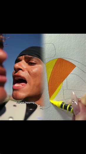 When Wide Receivers toe tap‼️🤣 #footballshorts #americanfootball #nfl