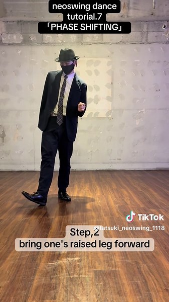Neoswing Dance Tutorial: Phase Shifting Steps Explained