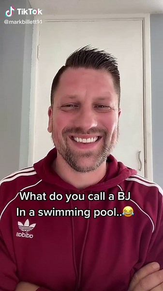 Hilarious Swimming Pool Joke About a BJ