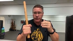 Using a short stick for self-defense can be a useful tool in a dangerous situation. Here are some general guidelines on how to use a short stick for self-defense: Choose the right stick: Make sure your stick is sturdy and strong enough to withstand repeated strikes. A wooden dowel or a PVC pipe can be a good option. Hold the stick properly: Grip the stick with your dominant hand, with the stick resting on the meaty part of your palm. Your fingers should wrap around the stick, with your thumb res