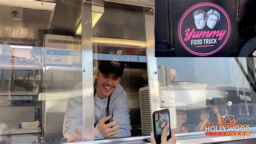 Justin Bieber and James Corden Make Yummy Tacos in Hollywood