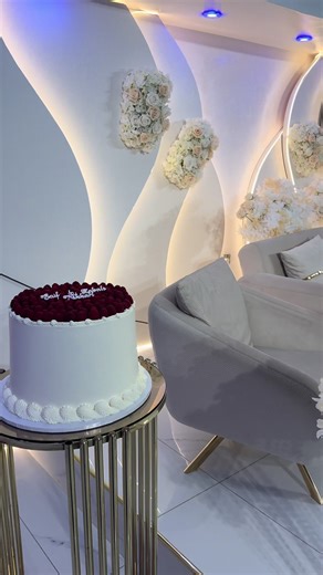 Elegant 10-inch Raspberry Wedding Cake Recipe