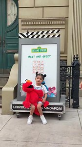 Jema love elmo 😂🥰🫶🏻 #shopping #asmr #mamajema #jema #paparafi #syafira #kids #baby #family #fyp #reels #travelling #holiday #makeup #dressup #dailylife #liburan | syafira