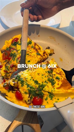 Buhle on Instagram: "siyapheka sometimes. 🤤💎 #explorepage✨ #food #breakfast"