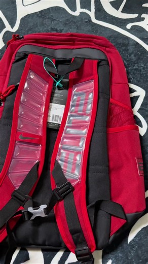 Red Nike Elite price 18$ #thehudy