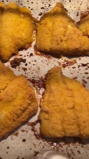 My healthy version of fried catfish! #ovenfriedcatfish #catfish #easyrecipe #grandbabycakes | Grandbaby Cakes by Jocelyn Delk Adams