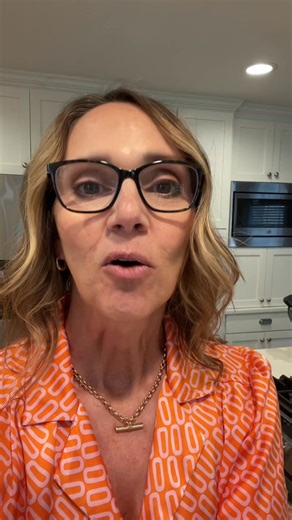 You’ve lived a full life, and your home shows it. Closets filled with clothes you don’t wear. Counters covered in paper piles. Drawers stuffed with “just in case” items. Every time you think about tackling it all, it feels impossible. So you put it off, and the weight of it grows heavier. That’s why I created the 15-Minute Declutter Challenge, a free, simple plan that helps you chip away at clutter without exhausting yourself. You'll learn: ✅ How to pick small, meaningful spaces that give you in