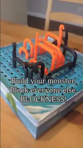 Can you outsmart the other lake monsters? 🐍 Block Ness by Blue Orange Games is the ultimate 3D