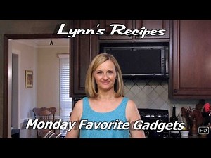 Monday Favorite Gadget - Lynn's Recipes - Pyrex Bowl Set With Locking Lids