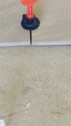 Two kind of tile leveling system #tiling #shortsvideo #shorts #construction #diy