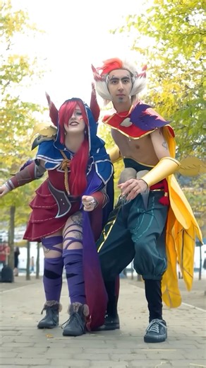 Xayah & Rakan 🪶❤️ Cosplay Couple GOALS 😘 League of Legends #shorts