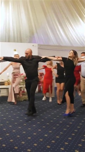Traditional dance 💥 Romanian wedding 🎬#laviust #oleglaviust #wedding #music #shortvideo