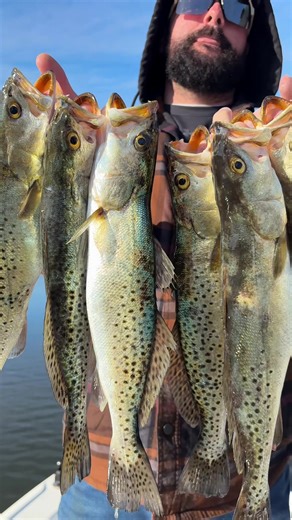 Fort Myers inshore fishing Perfect pre-front bite — 150 fish and the right ones headed home for dinner. 🔥🎣 #FortMyersFishing #InshoreFishing #SaltwaterFishing #FishingLife #FishingDaily