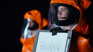 Arrival review: "An intelligent, eloquent, and stirring sci-fi that grips from start to finish"