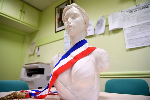 Municipales 2026 dans le Puy-de-Dôme : le maire de Gignat Jean-Louis Besson a-t-il l'intention de se représenter ?