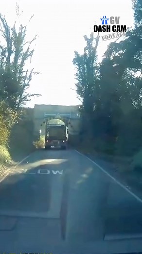 742K views · 2K reactions | ⚠️Low Bridge Ahead ⚠️  | HGV Dash Cam Footage | Facebook