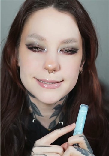 Makeup Tips: Red Lipstick and Elf Eyeshadow Reviews