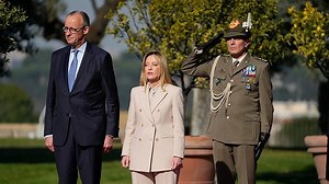 Meloni e Merz: "L'Europa sia protagonista e scelga il proprio destino"