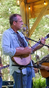 Clawhammer vs. Bluegrass banjo... such distinct styles but both are equally as fun to play! Join Dave Dillard from the @nashvillebanjo and I THIS THURSDAY at 7pm CST when we talk all things clawhammer on YouTube LIVE. Click the link in my bio for the YouTube link... can’t wait to chat clawhammer with y’all!🪕 #banjo #clawhammerbanjo #nashvillebanjo #banjoman #clawhammer #banjoplayer #banjobenclark #nashville | Banjo Ben