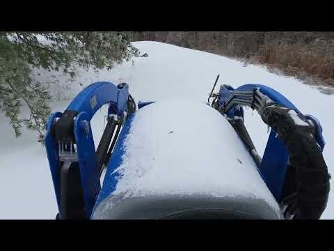 2025 Jeep Wrangler Transmission Shifting Update - New Holland Workmaster 40 Tackles a Winter Storm