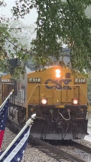 CSX train Lagrange, Kentucky #csx #railfan #railway #train #railroad