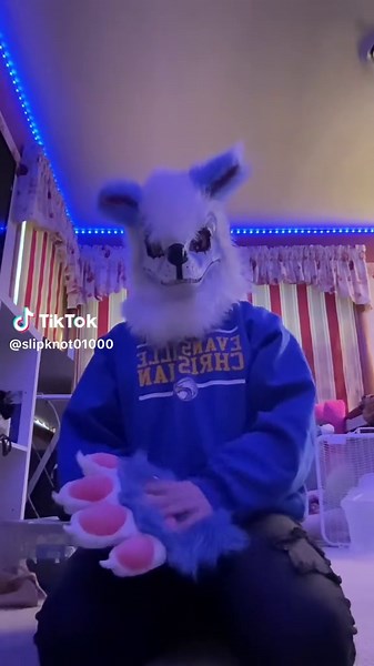 -˃ 𖥦 ˂- SLIPKN0T -˃ 𖥦 ˂- (@slipknot01000)’s videos with I am a slug no shell over hurrr - Keepingupwiththeshows