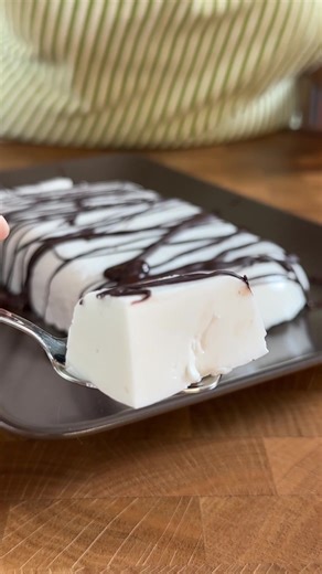 Budino al Cocco in Microonde: Ricetta Veloce e Facile