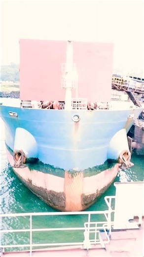ship's front view