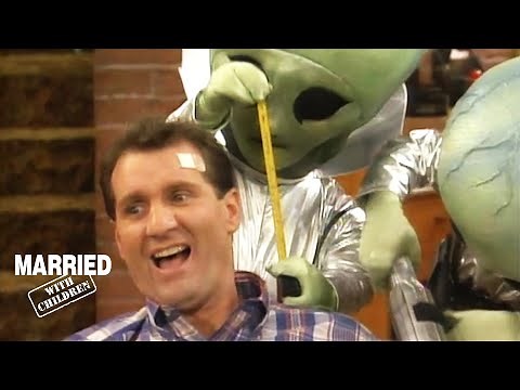 Al Sees Aliens! | Married With Children