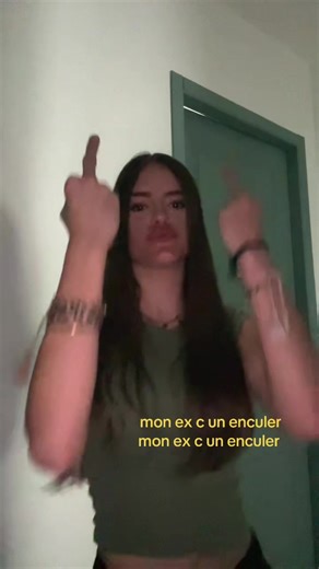 Vidéos de jnr berry burst (@berryburst.2) avec Mon ex - Triangle des bermudes & Studio Bros