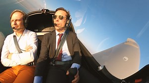 12K views · 324 reactions | Revenons sur l'inauguration de notre nouvelle usine, à l'occasion de laquelle le Ministre des Transports a pris le contrôle de l'Elixir pour un vol local. | Elixir Aircraft | Facebook