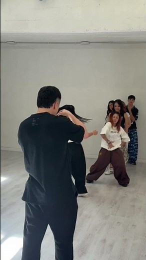 Los desafié en que agreguen un paso nuevo y que no se vayan de musica 🤯 #behindthescenes