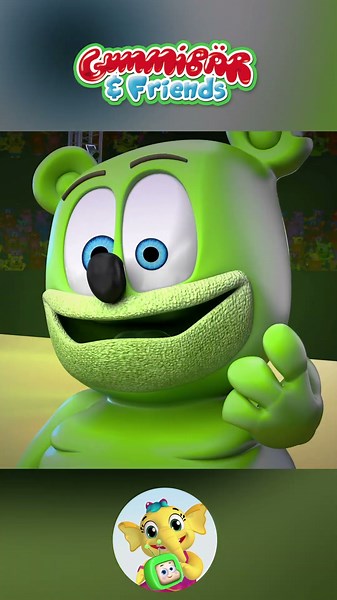 🗽 Gummy Bear Dancing in New York 🗽 Gummy Singing Moment!🎵 #gummybear #trendingshort