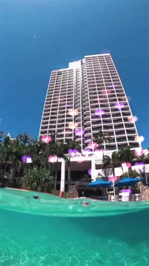 Crazy Pool 😍♥️🔥#tiktokreviews #boredathome #foryou #fyp #marriott #surfersparadise #australia #tiktok #tiktokaustralia #staycation #gopro #goldcoast