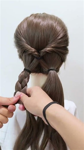 Flower Bud Updo Tutorial: Easy Everyday Hairstyles