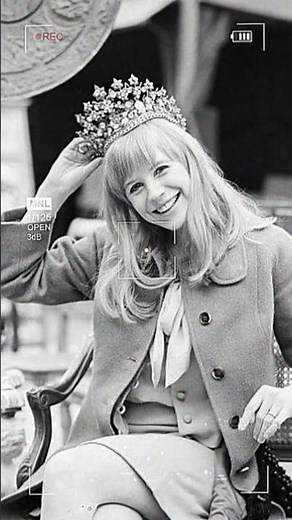 From Homeless To Rock Icon: Marianne Faithfull 🤯