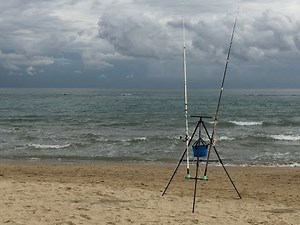 Pesca a Surfcasting:un paio d'ore in spiaggia con INNESCO COZZA